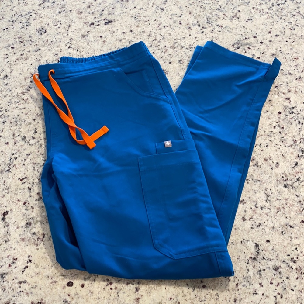 FIGS High Waisted Yola Skinny Scrub Pants - NWOT